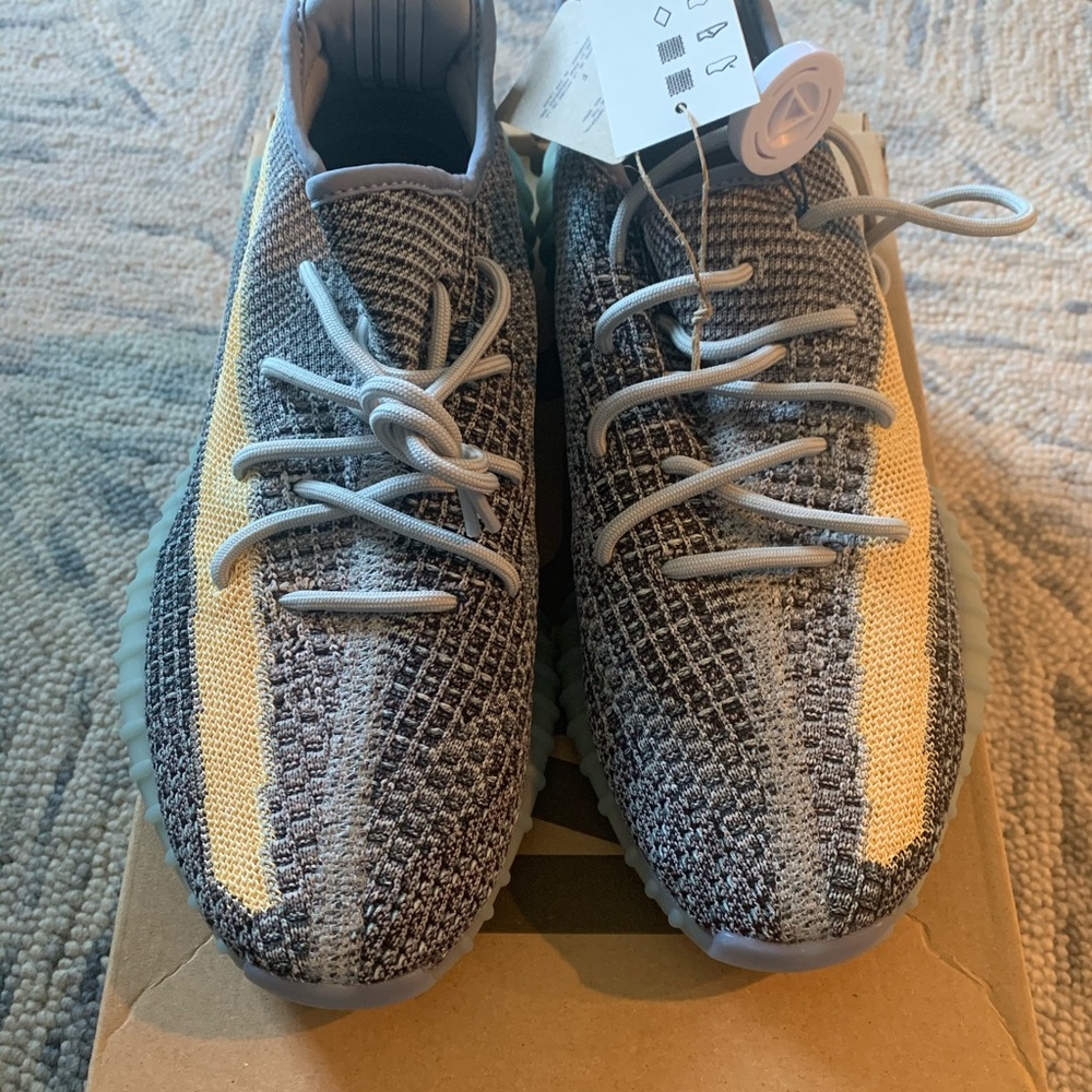 Yeezy Boost 350 v2 Ash blue